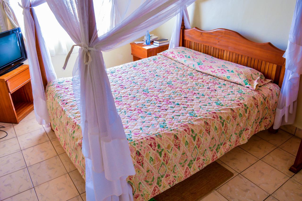 Teatot Hotel Machakos Екстериор снимка